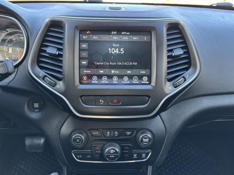 2020 Jeep Cherokee Trailhawk