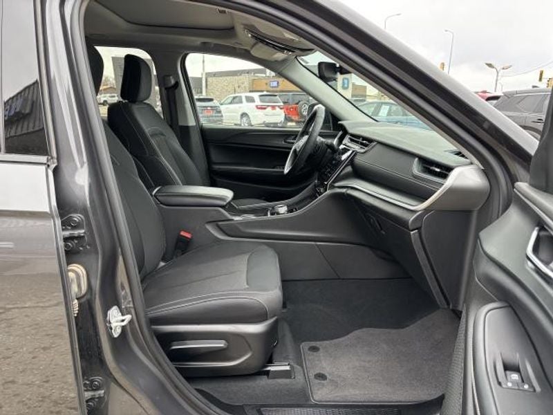 2024 Jeep Grand Cherokee Laredo X