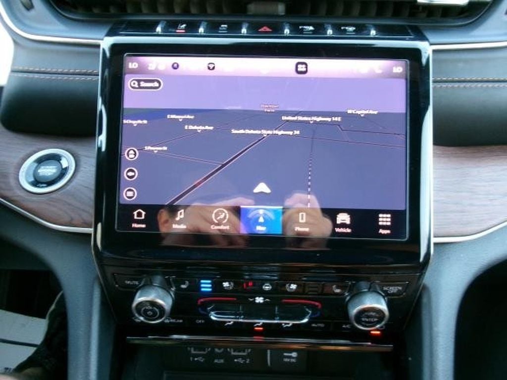 2022 Jeep Grand Cherokee L Summit