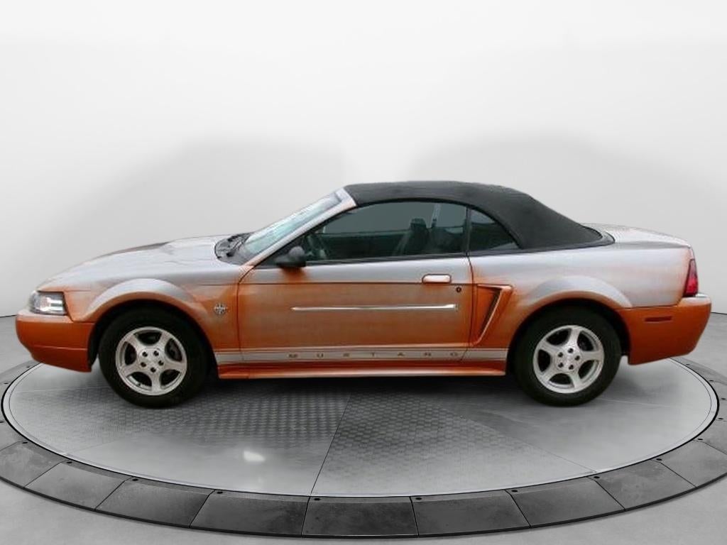 1999 Ford Mustang Base