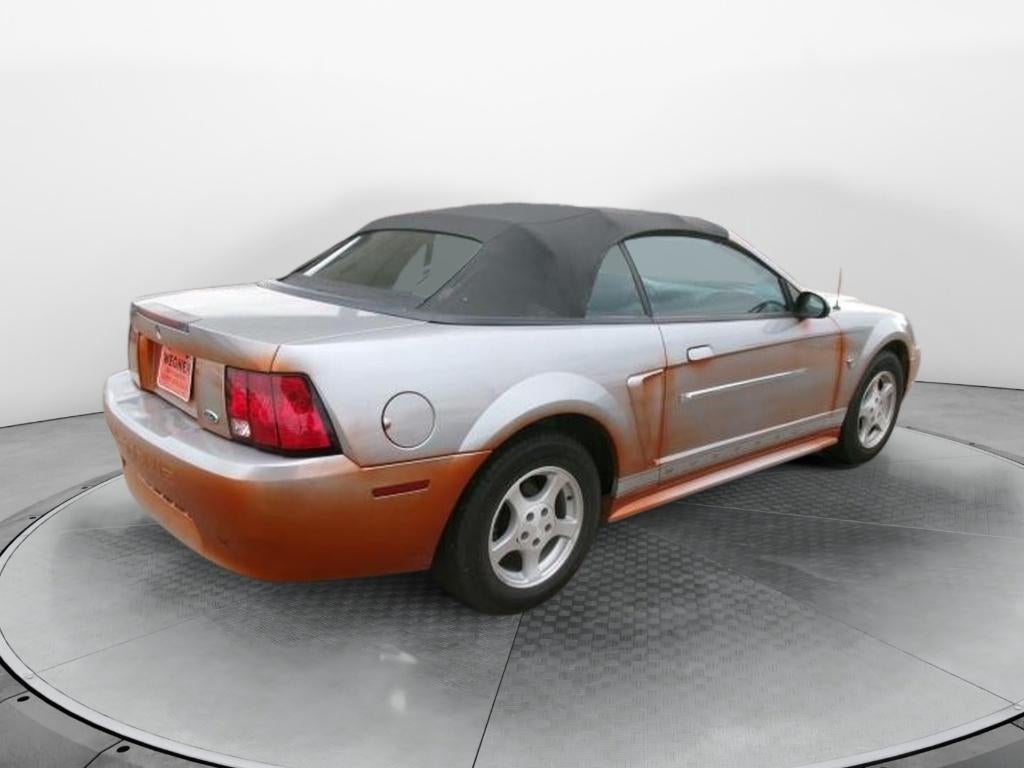 1999 Ford Mustang Base