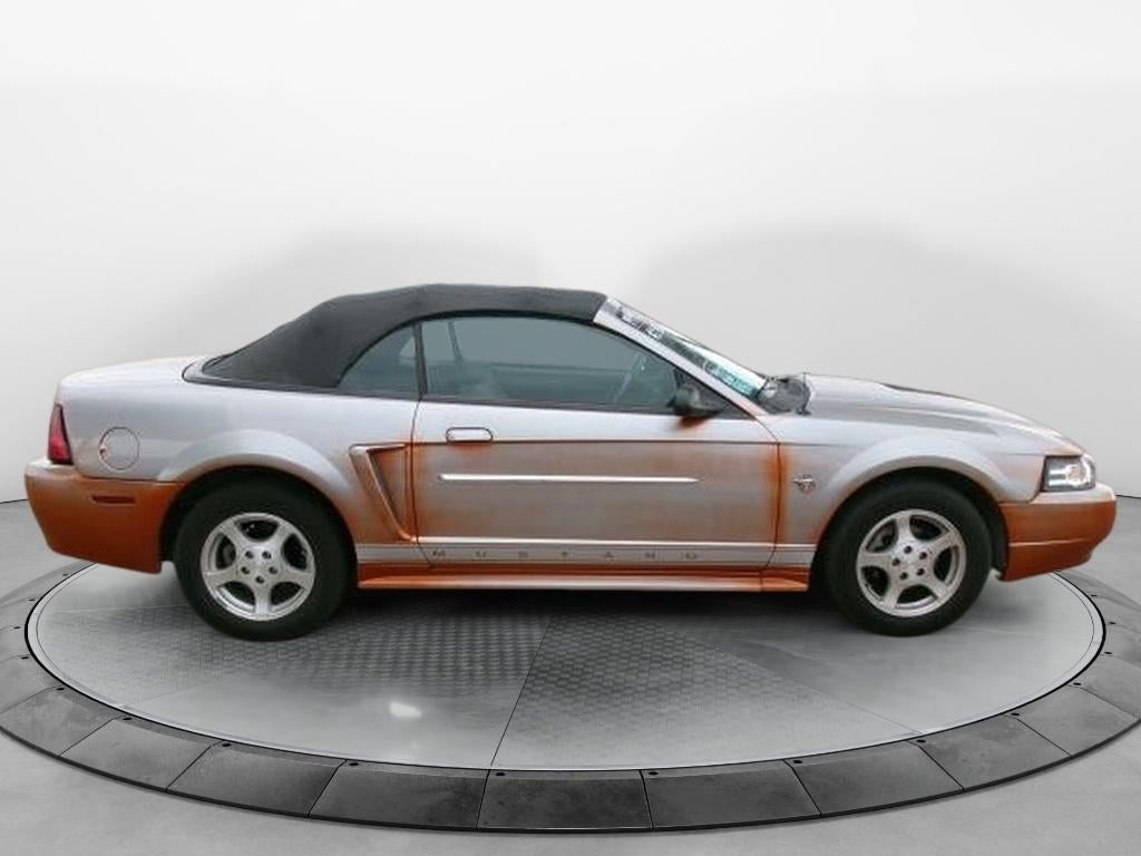 1999 Ford Mustang Base