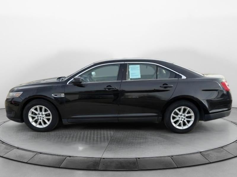 2014 Ford Taurus SE