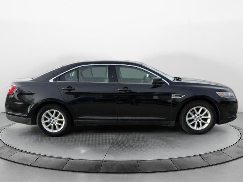 2014 Ford Taurus SE