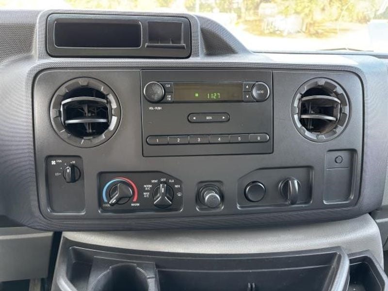 2010 Ford Econoline Commercial Cuta Base