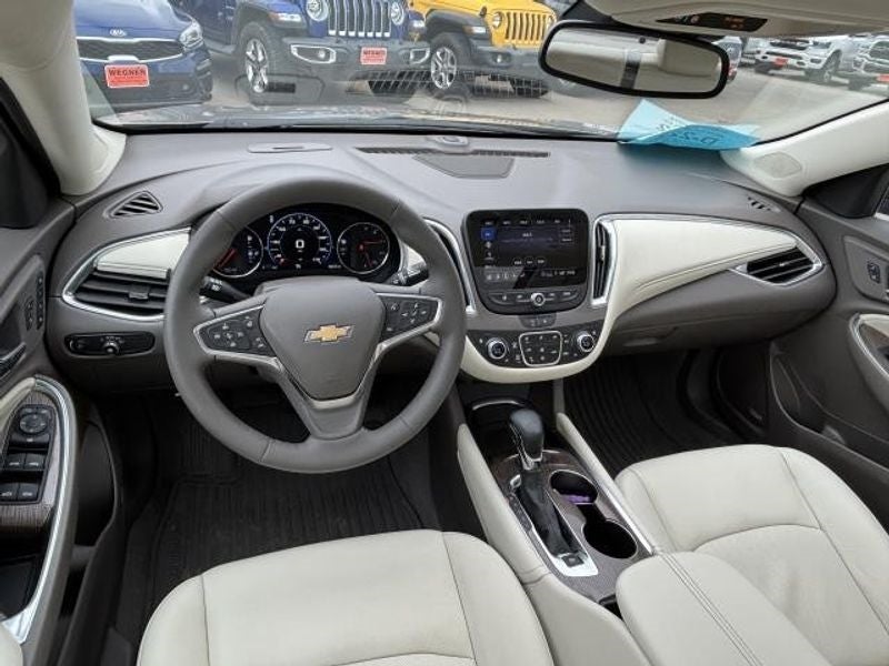 2024 Chevrolet Malibu 2LT