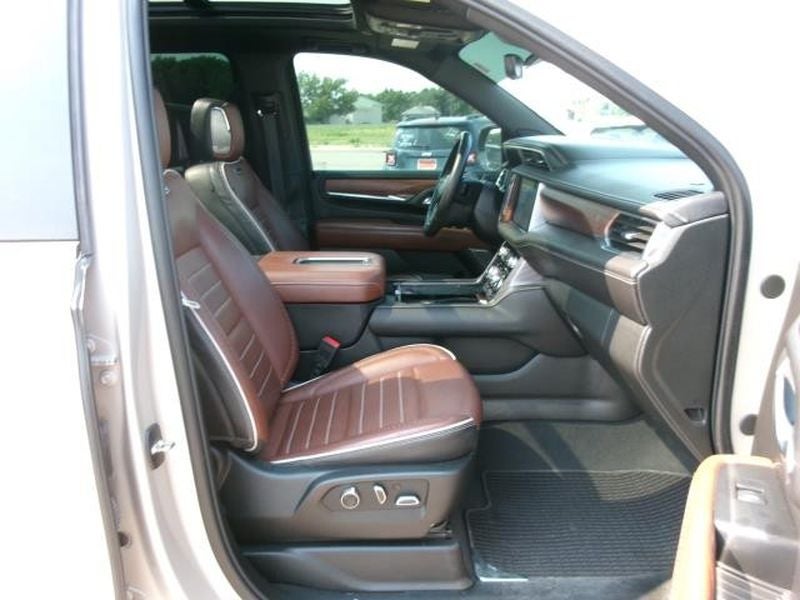 2024 GMC Yukon XL Denali Ultimate