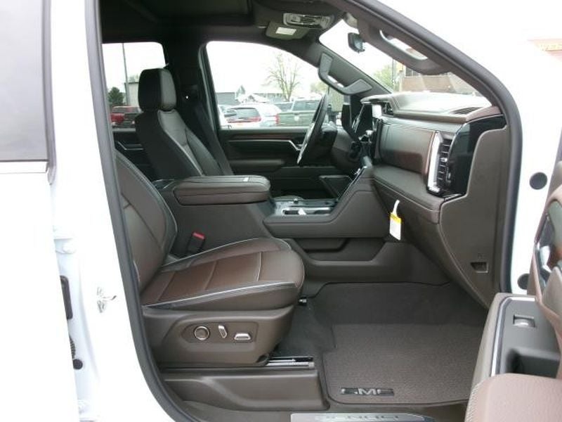 2026 GMC Sierra 3500 HD Denali DRW