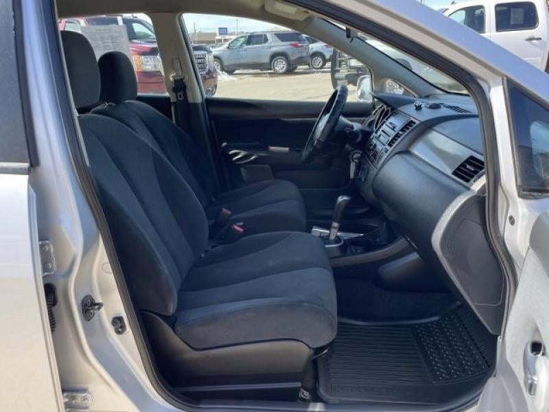 2011 Nissan Versa 1.8 S