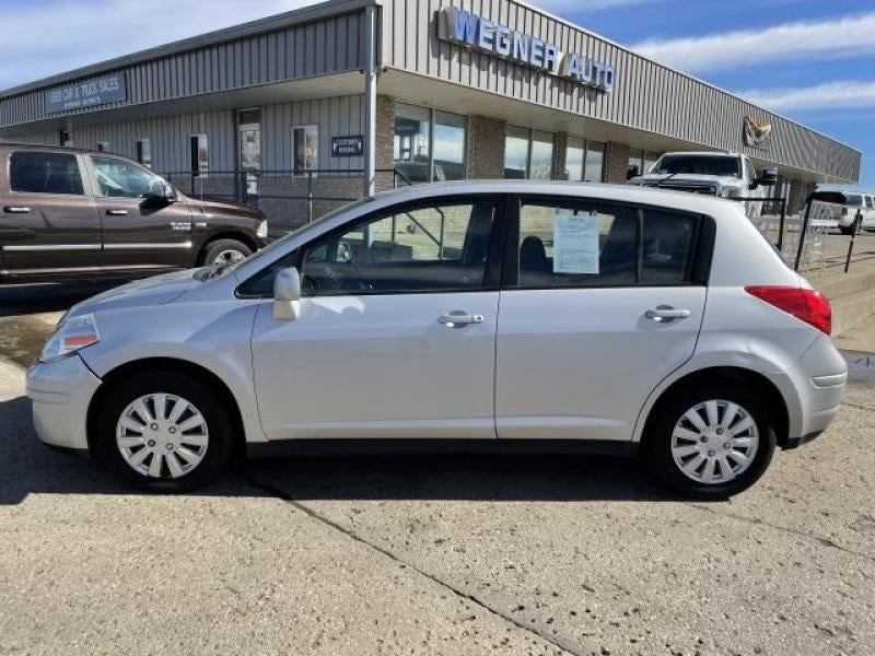 2011 Nissan Versa 1.8 S