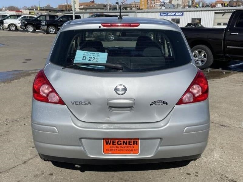 2011 Nissan Versa 1.8 S