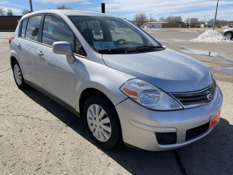 2011 Nissan Versa 1.8 S