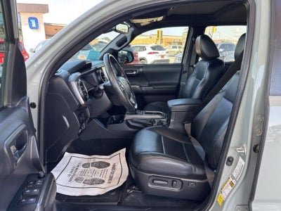 2022 Toyota Tacoma 4WD SR