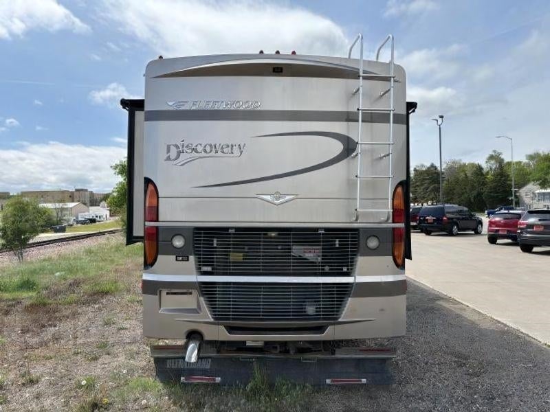2005 FLEETWOOD Discovery Base