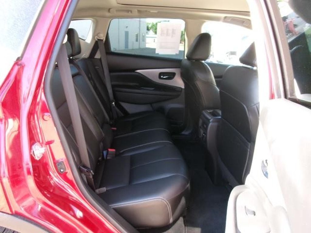 2024 Nissan Murano SV
