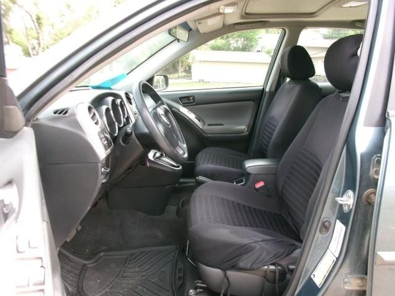 2007 Pontiac Vibe Base